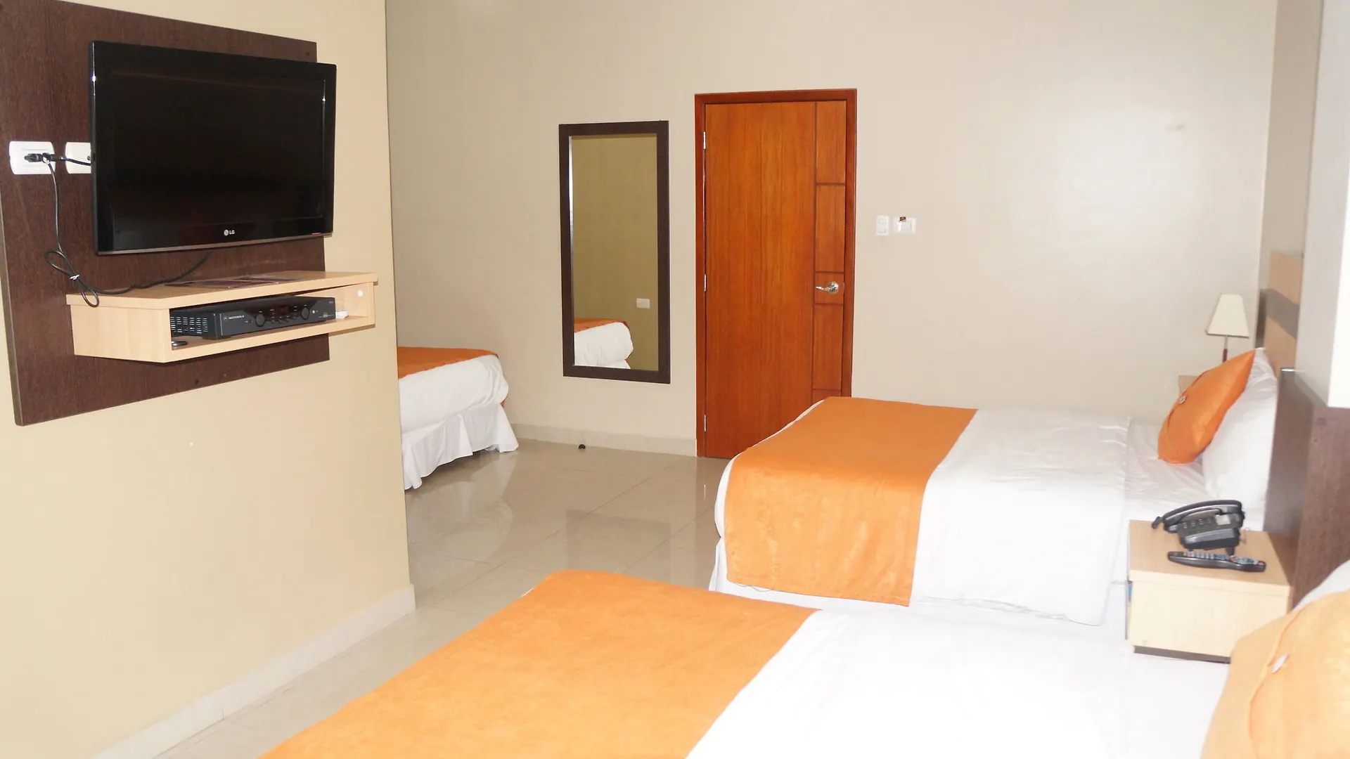 Hotel Corona Real Guayaquil 4*,  Ecuador